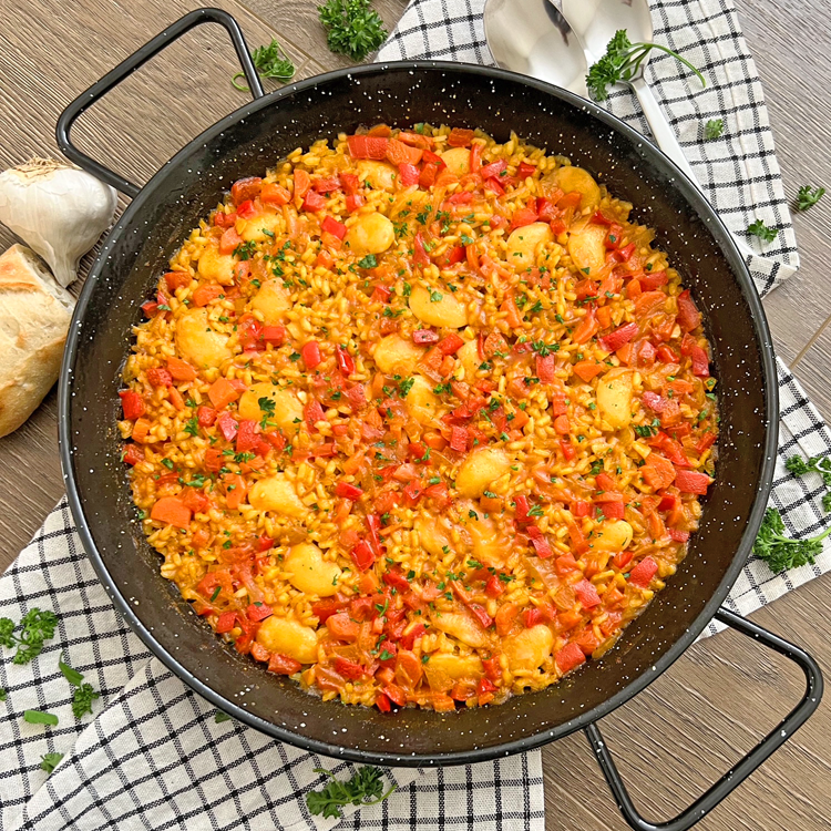 EASY Weeknight Vegetable Paella Recipe-image